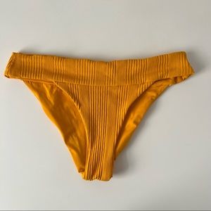 L*SPACE Pointelle Rib Veronica Bottom (in mango) size S